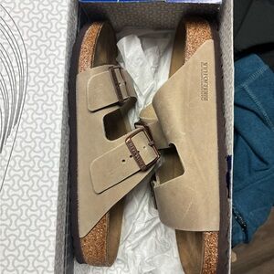 Birkenstock Arizona Size 40- Tobacco Brown